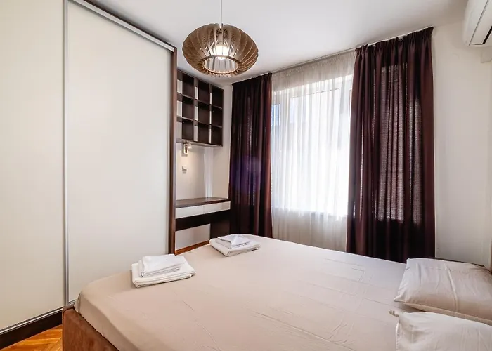 очарователен до морската градина Lejlighed Varna