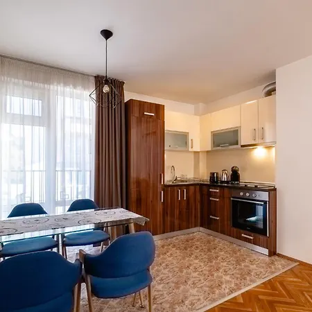 очарователен до морската градина * Варна